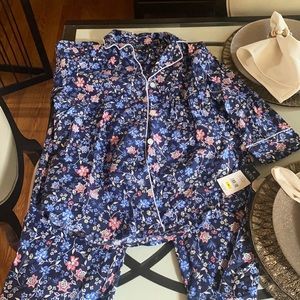 2- piece Pajama Set